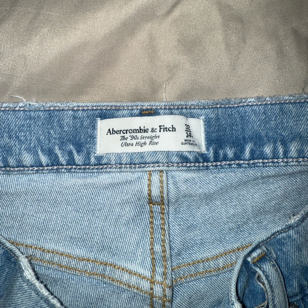 Abercrombie & Fitch Ultra High Rise Jeans